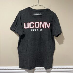 Mens UCONN Huskies Gray & White T-Shirt